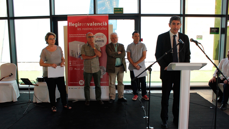 Presentació de «Llegir en valencià, les nostres contalles»