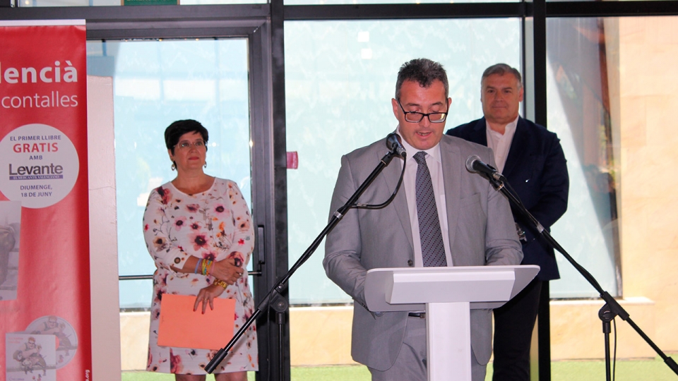 Presentació de «Llegir en valencià, les nostres contalles»