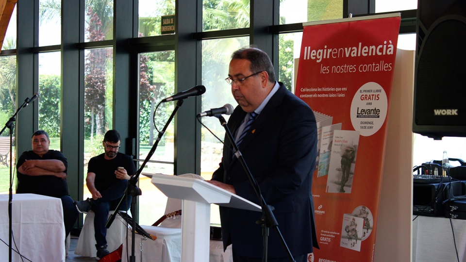 Presentació de «Llegir en valencià, les nostres contalles»